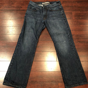 EXPRESS Jeans (Kingston)